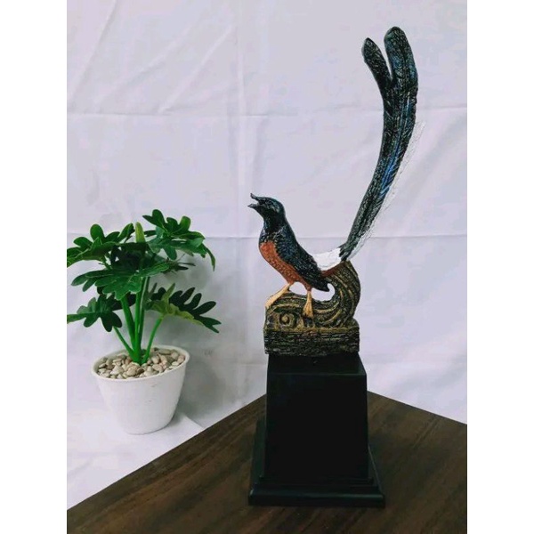 Piala Trophy Burung Murai