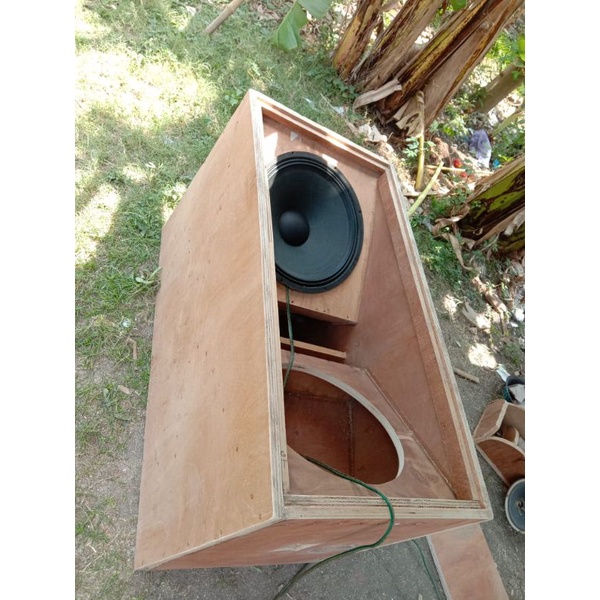 Box lax v 12 in dobel speaker Lak v tebal 18mm ( SF PRO AUDIO )