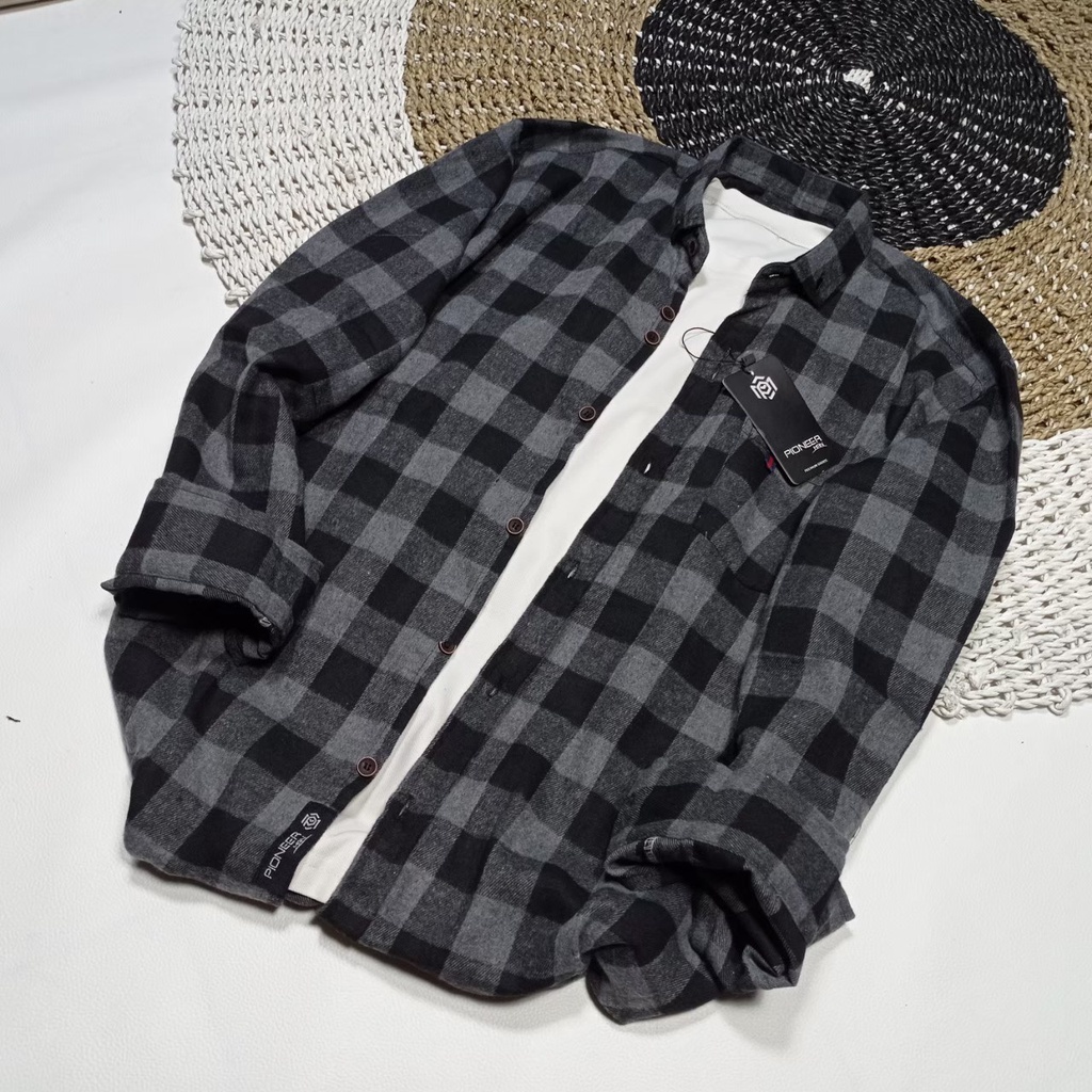 kemeja flanel pria lengan panjang/ kemeja flanel distro pria dan wanita size jumbo