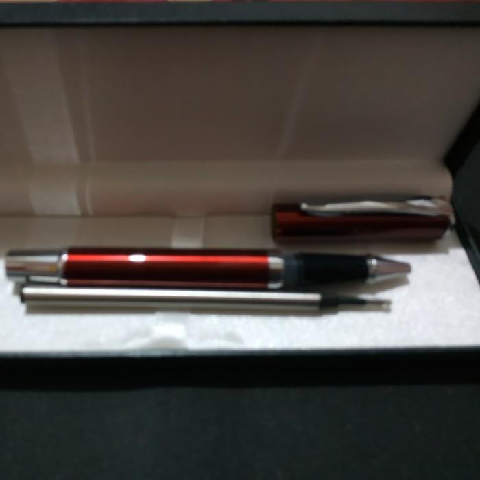 

Pen Promosi Metal Roller Ball 309 Lq Red Chrome Trim Klip Silver Best Seller