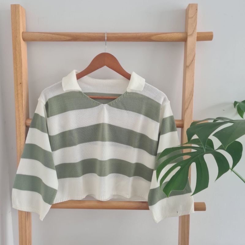 Crop top rajut salur dan polos