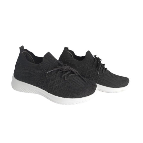 Collin F50 Hitam Putih Sepatu Rajut Import  Wanita /Sepatu Casual  Olahraga Premium