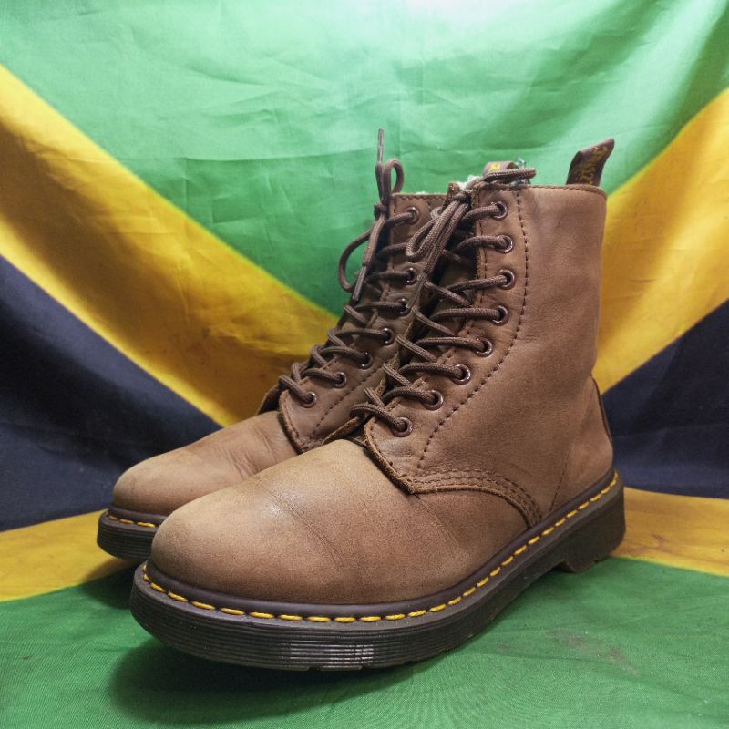 dr martens 1460 serena brown