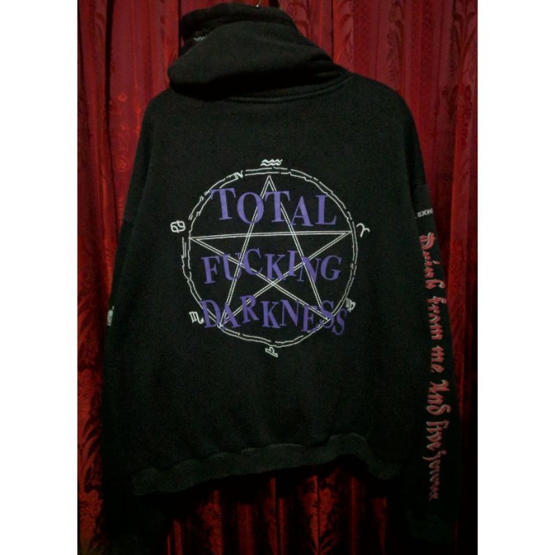 VETEMENTS Total Fvcking Darkness hoodie black pentagram jual VETEMENTS oversize preloved
