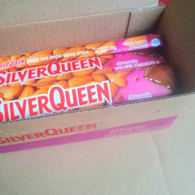 

limited STOCK!SilverQueen Kecil 25gr 1 Box Isi 10 pcs X 25 gram Cokelat - Coklat SIlver Queen 25 gr Chunky Bar 30 gr X 10 Batang Milk Chocolate Cashew Almond Fruit Matcha Yogurt 25 gram Chungky Bar 30 g|KD5