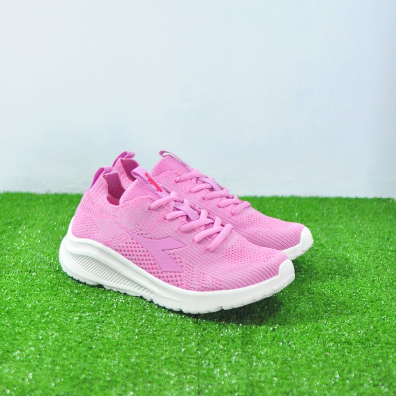 Sepatu Running Diadora ERBA Pink Original