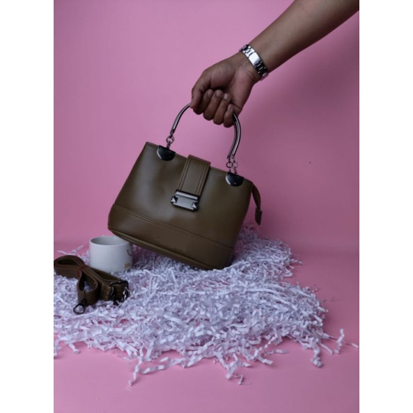 NEW ARRIVAL TAS SELEMPANG WANITA SOPHIE FAIRIESE T3036P3 ESMONIA LOPPER HARDWARE GOLD ORIGINAL