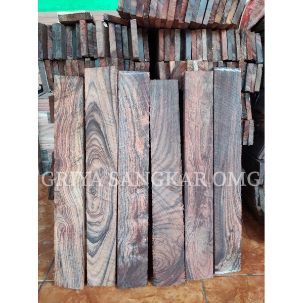 Kayu Sonokeling Motif SERAT AKAR