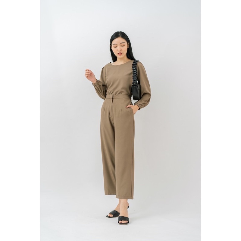 Prep Set Khaki - Claryn The Label - Size 2