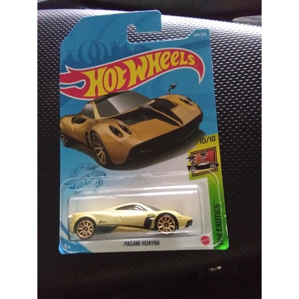 Hot wheels PAGANI HUAYRA gold