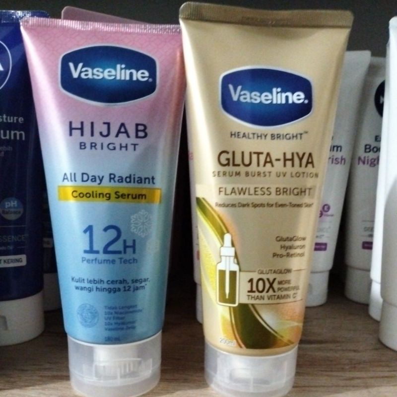 Jual vaseline body lotion spf 30gluta hya 180/200ml Shopee Indonesia