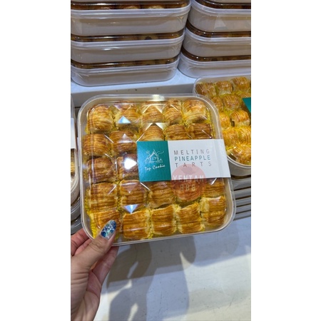 

READY TOP COOKIES MALAYSIA / NASTAR MALAYSIA / FINEST BAKE PINEAPPLE / PINEAPPLE TART MALAYSIA / KUE NASTA