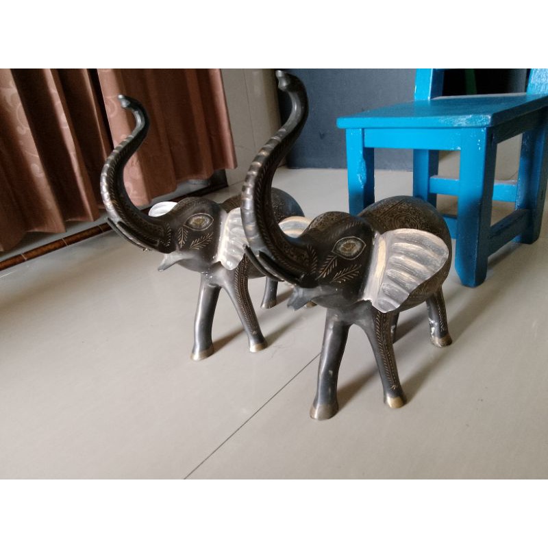 Miniatur Gajah Thailand Kuningan