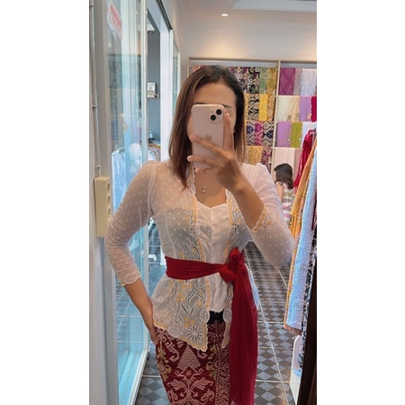kebaya bordir jadi// kebaya bordir bali// kebaya bordir terbaru// kebaya murah