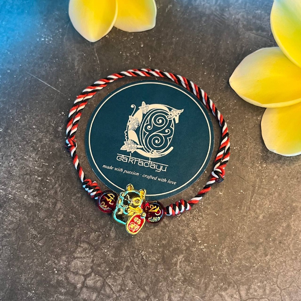 Gelang Tridatu Kucing Rejeki dan Batu Red agate Khas Bali Original (Rejeki dan Perlindungan)