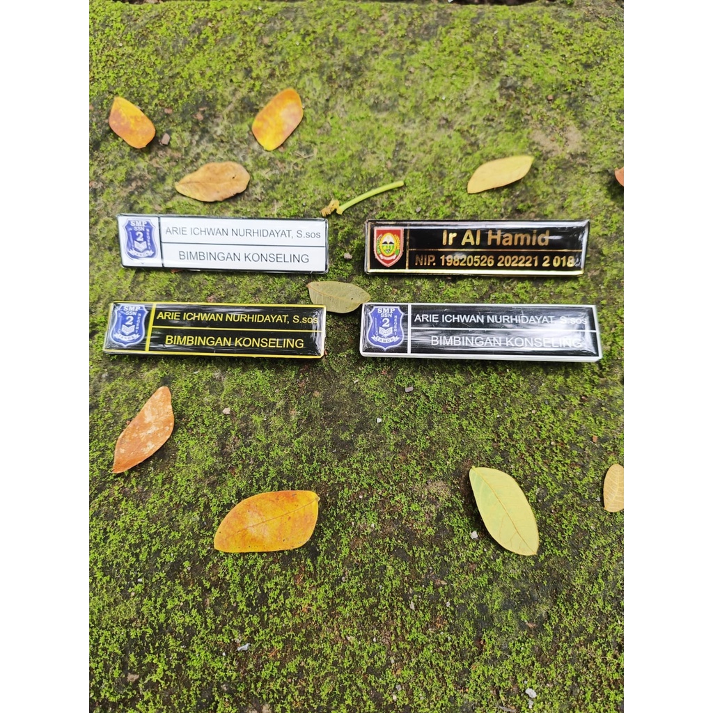 

Name Tag/Papan Nama Resin Custom Dada Finishing Peniti/Magnet