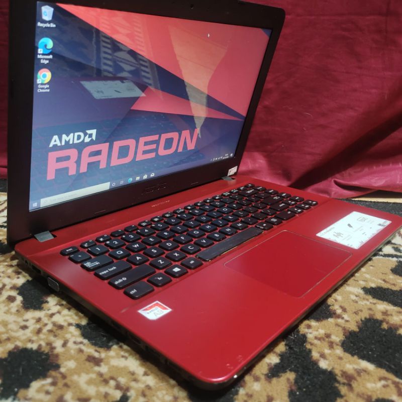 Laptop Asus X441B Amd A9-9420 Gen 7 Amd Radeon R5 graphics Ram 4GB HDD 1TB  Windows10 Full Aplikasi