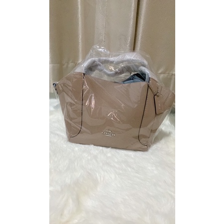 Preloved Coach hobo hadley 21