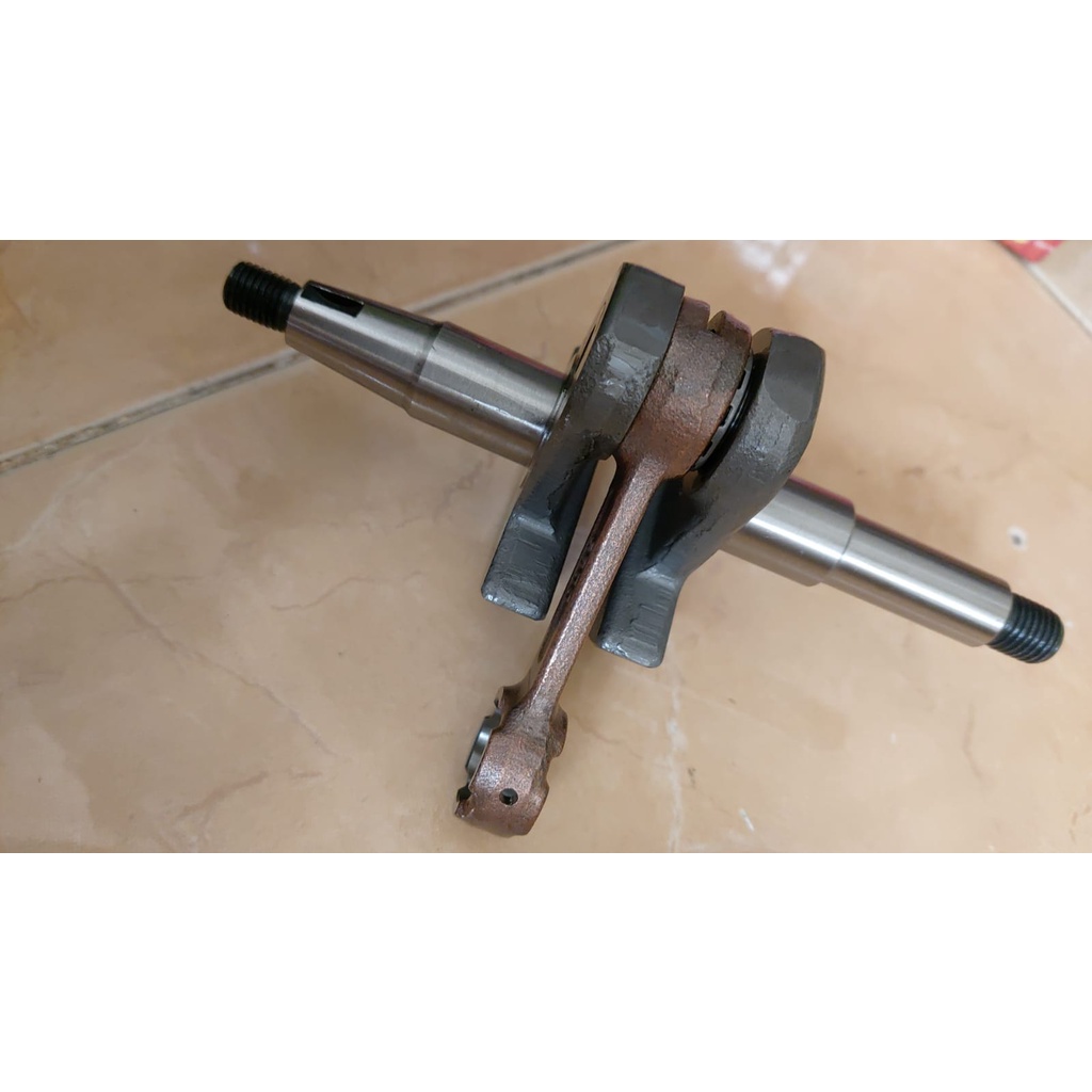 CRANK SHAFT MESIN CHAIN SAW 5800 MAX ONE Bahan besi