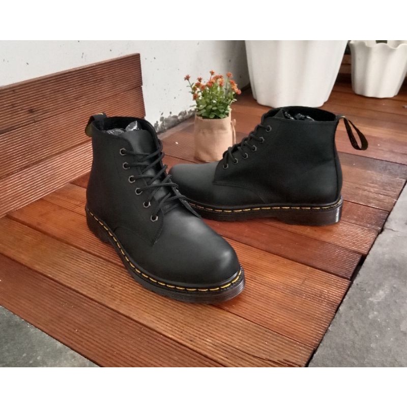 sepatu boots 6hole kulit asli sepatu ehwan mirip docmart