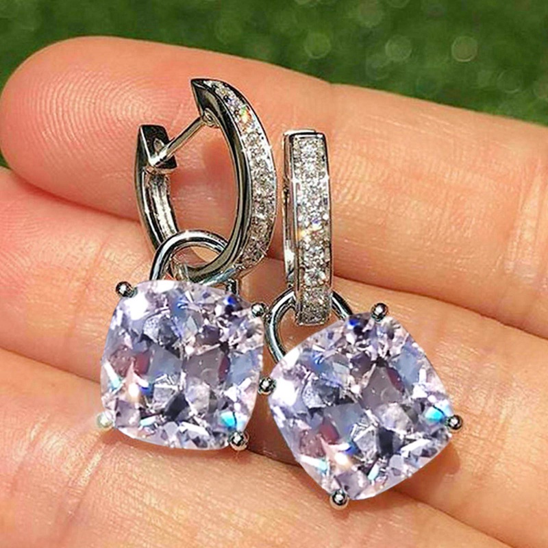 Fancyqube New Arrival Menjuntai Anting-Anting Wanita Bantal Potong Biru Cubic Zirconia Liontin Sederhana Bergaya Gadis Anting-Anting Pernyataan Perhiasan