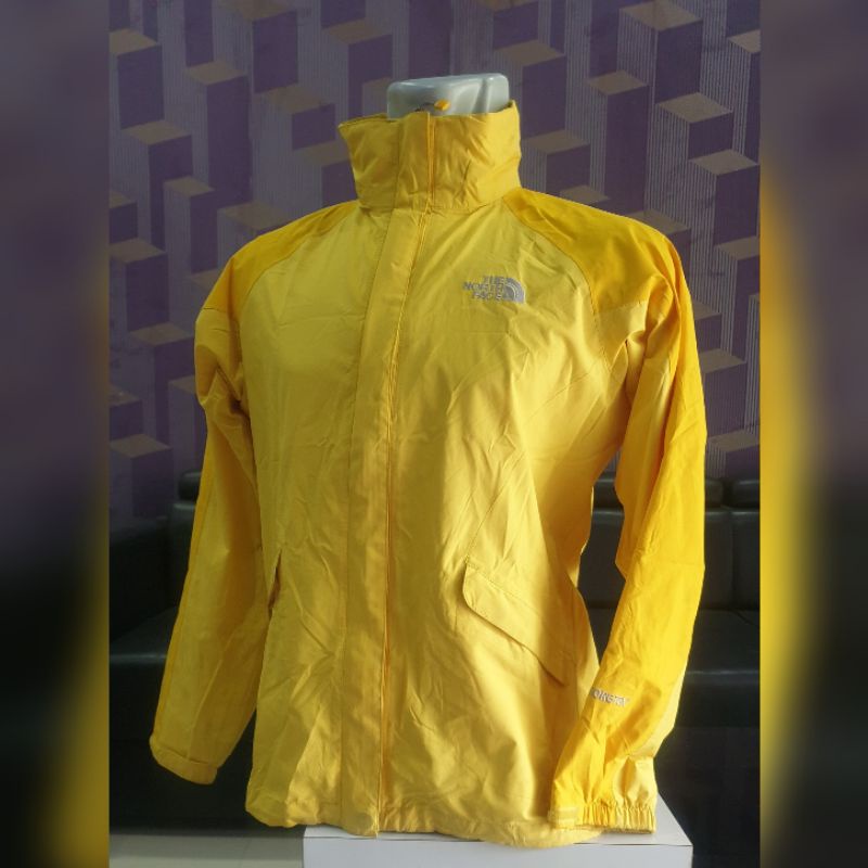 Jaket Outdoor Te eN eF Goretex Second Original 001