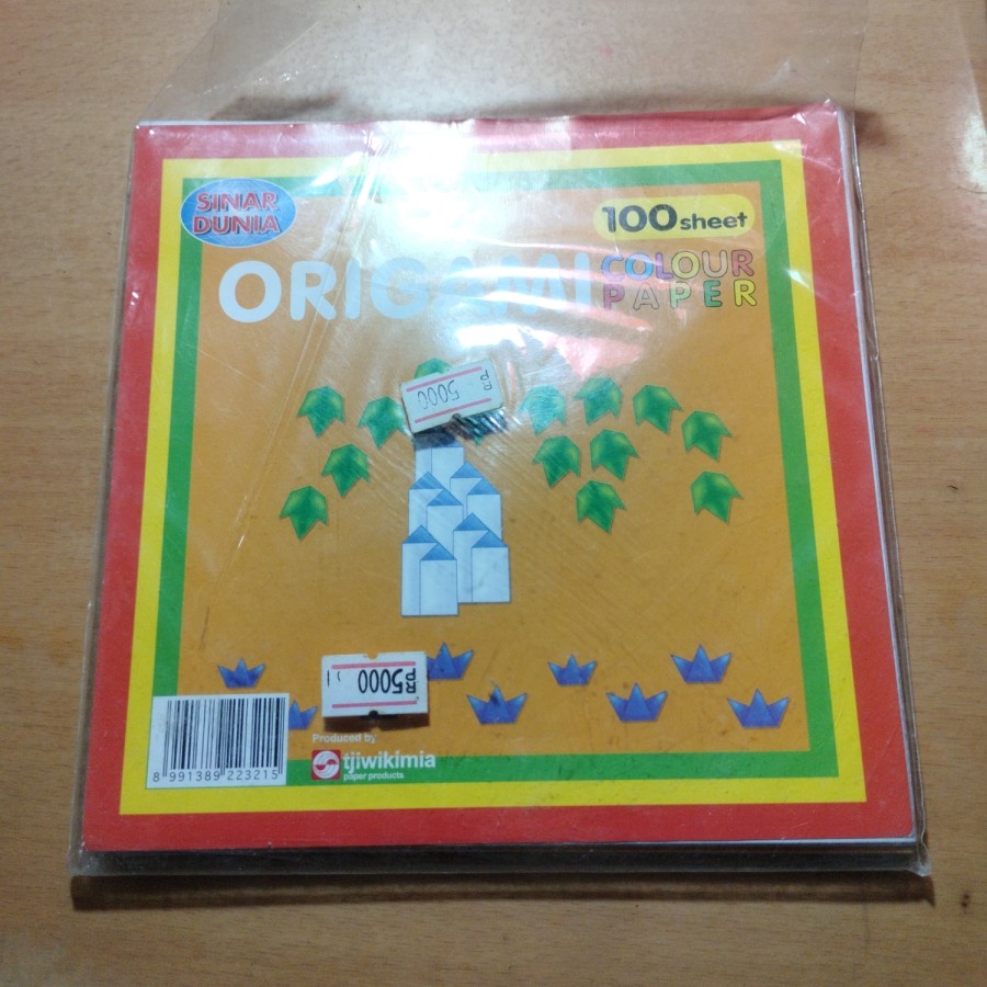 

Origami Sinar Dunia 15x15 cm Bekas
