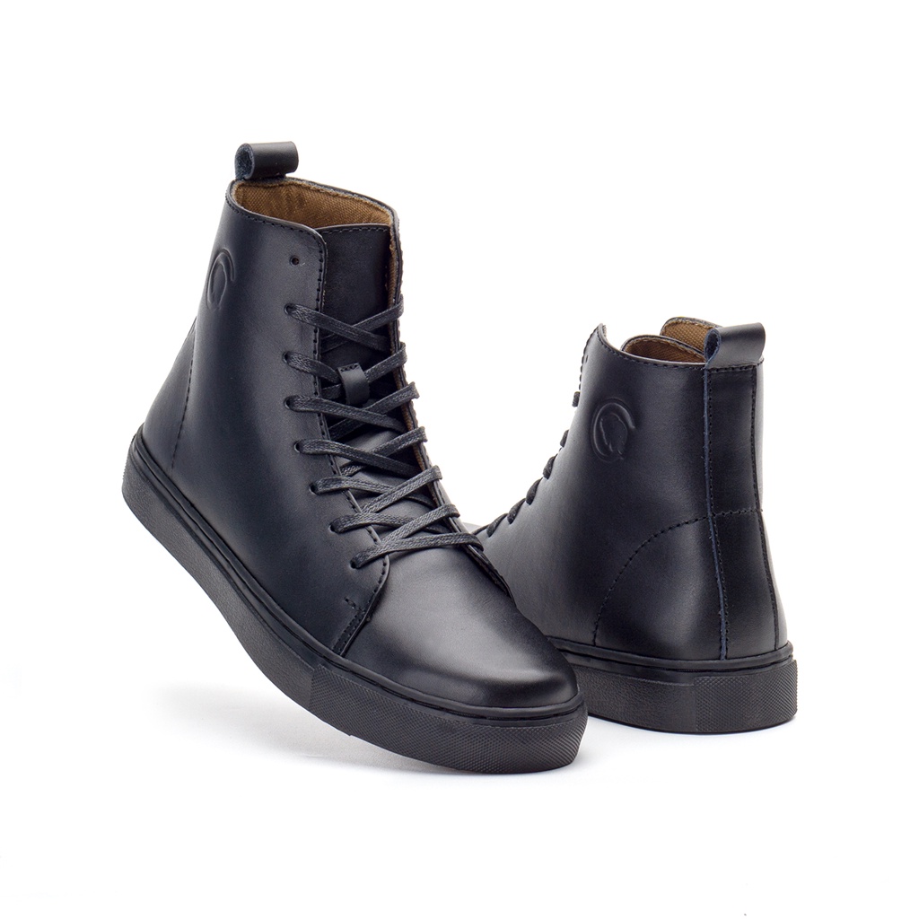 MAGNUS FULL BLACK ORIGINAL x GREATA Sepatu Kulit Sapi Asli Pria Boots Hitam Tali Casual Semi Formal Vintage Klasik Jalan Hangout Kuliah Kerja Kantor Classic Boot Genuine Leather Shoes Bikers Touring Footwear Big Size Ukuran Besar Jumbo 44 Keren Kekinian