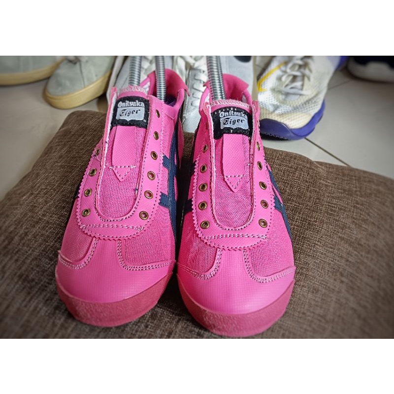 onitsuka pink