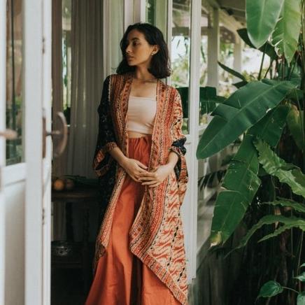 Kirana Outer Batik/Luaran Baju Panjang Wanita/Kaftan Modern 38