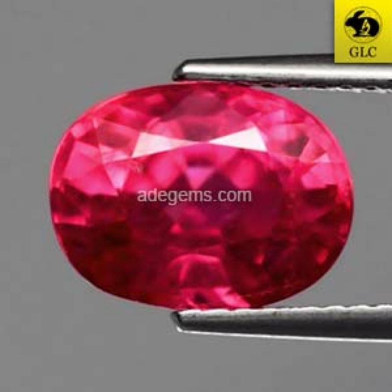RB-148 Batu Permata Ruby Merah Ungu Mozambique Oval Natural 4.27 Ct. Bersertifikat