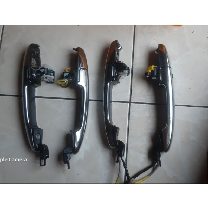 Handle Pintu Luar Mobil Suzuki Ertiga warna chroome harga 1 set 4pcs