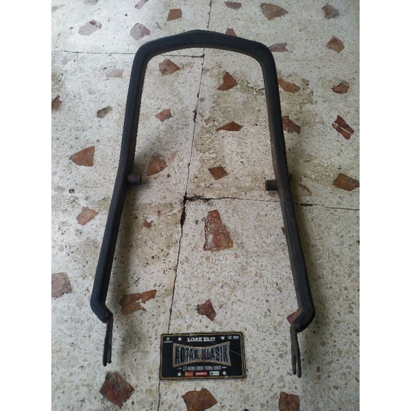 begel behel karet suzuki rc 100