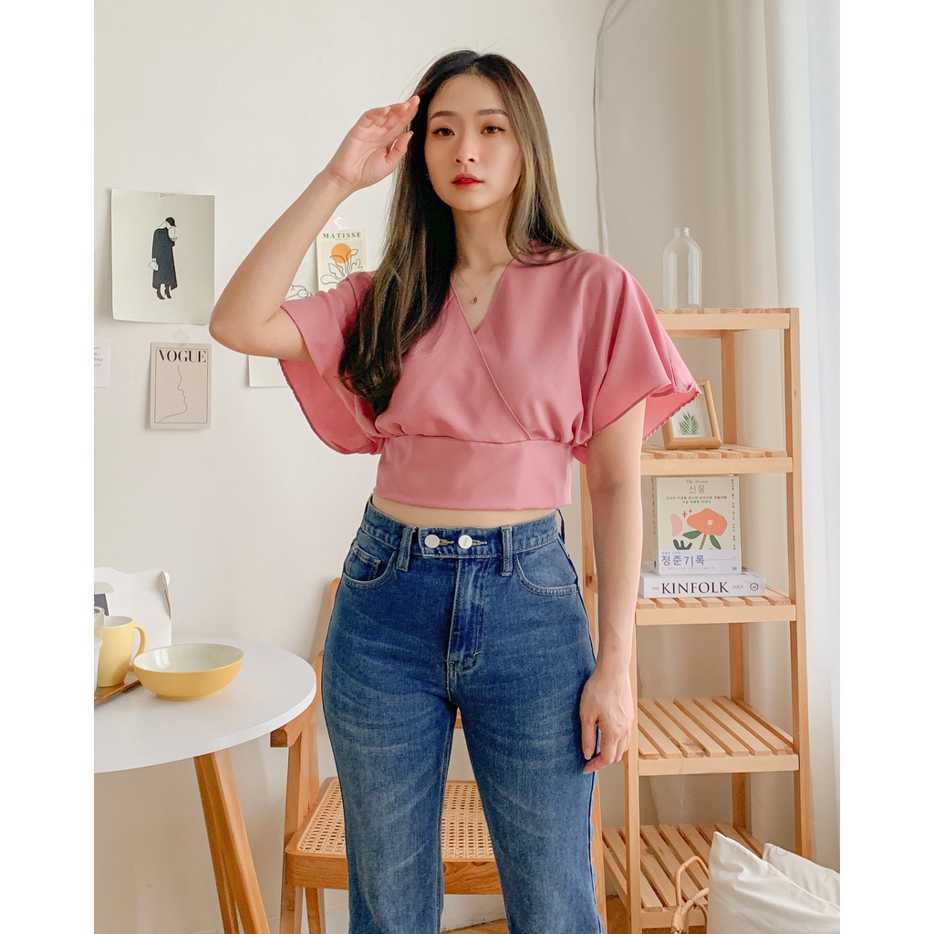 Femei Outer Blouse Bahan Crinkle Air Flow Crop Top Atasan Wanita Korean Style