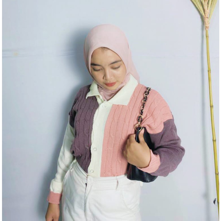 AMORA CABLE CARDY /  KARDIGAN COMBINASI / ATASAN RAJUT WANITA / CARDY CABLE KEKINIAN /  CARDIGAN WANITA MOTIF KEPANG / PAKAIAN WANITA RAJUT / SWEATER CABLE CARDY