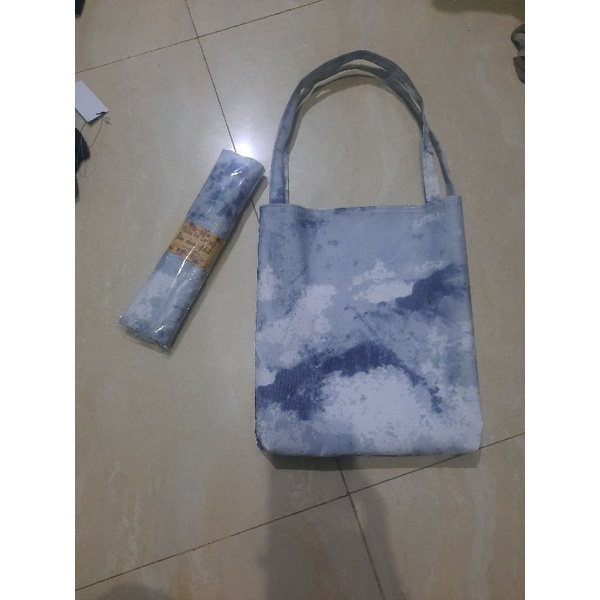 souvenir free label dan pack tote bag size medium dan jumbo bahan semi kanvas RANDOM MOTIF