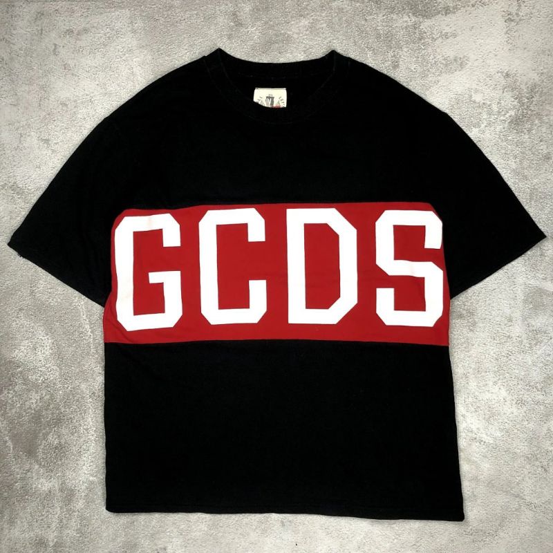 Kaos oversize GCDS