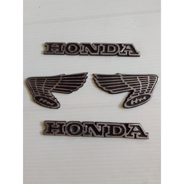 EMBLEM LOGO TENGKI HONDA SAYAP GLATIK SET CB C70 GL