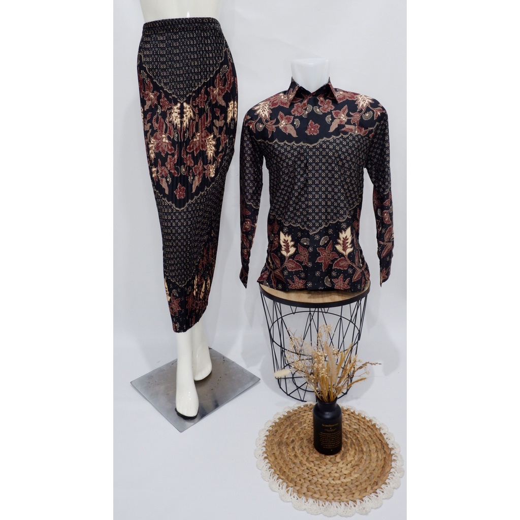 READY JUMBO!!! New Arrival - SHOPASHOP SOLO Batik Couple Rok Plisket &amp; Kemeja Batik Lengan Panjang / Batik couple / baju batik couple / batik set / batik lengan panjang / rok set