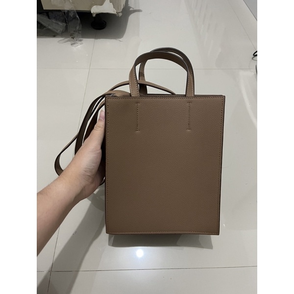 uniqlo faux leather square bag