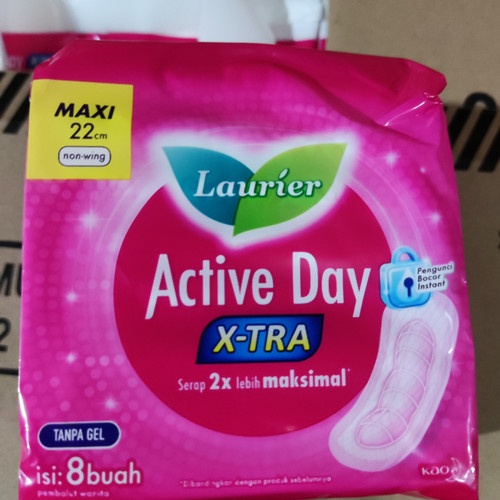 PEMBALUT WANITA SIANG LAURIER ACTIVE DAY SUPER MAXI 8S