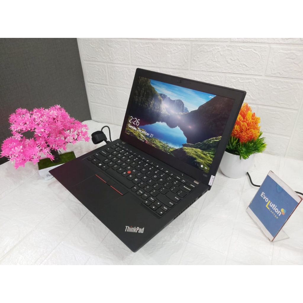 Laptop TouchScreen Lenovo ThinkPad  X280 Intel Core i5 8350U Ram 16GB SSD 512GB FHD windows11 PRO