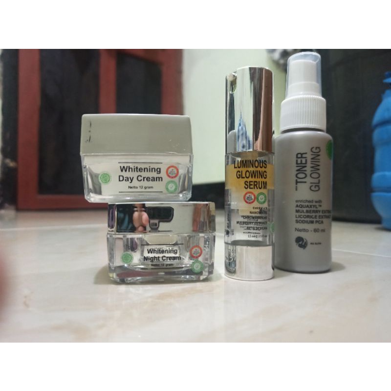 Preloved MS Glow Whitening (Satu Paket)