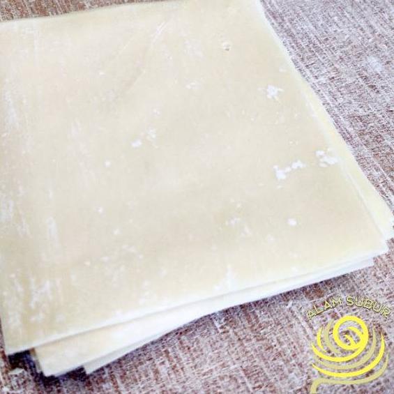 

⇶ Kulit Dimsum tipis / siomay / somay ISTIMEWA. Per kg. 120-160 lembar ㄾ