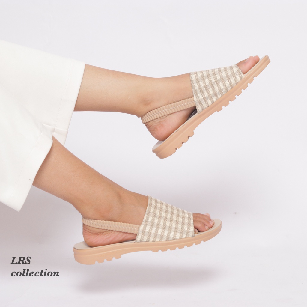LRSCOLLECTION_Resa Sandal Tali Karet Selop Motif Kotak Zap-210