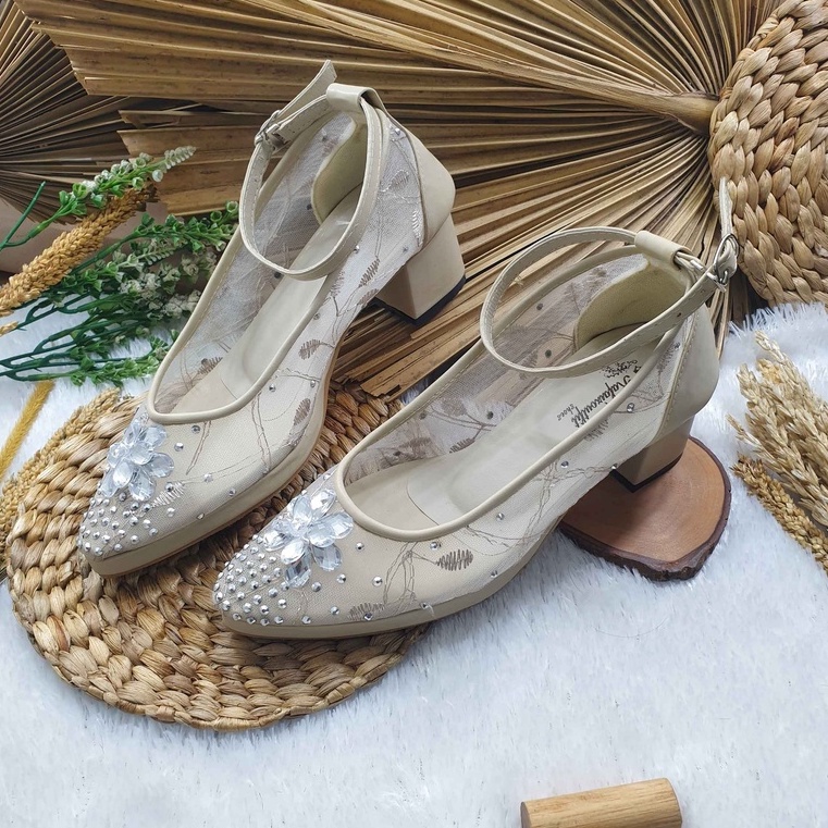 Sepatu wedding cantik quinara cream tali hak 5 cm tahu