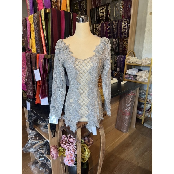 kebaya sabrina corsage full payet bentuk