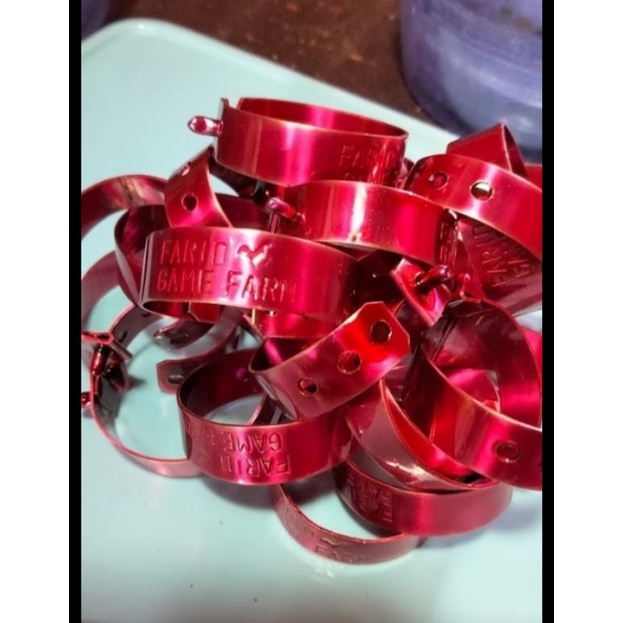 gelang kaki ayam warna merah, harga per 12 pcs,