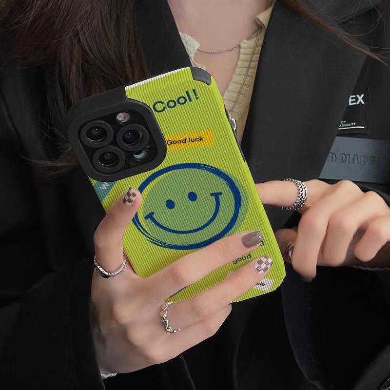 Ins Simple Hijau Smiley Face Cocok Untuk Iphone14 14pro 14Plus 14prm iPhone 13 13pro 13prm iPhone 11 7Plus 8Plus Xr XS 12 Pro Max Empat Sudut Casing Ponsel Tahan Guncangan