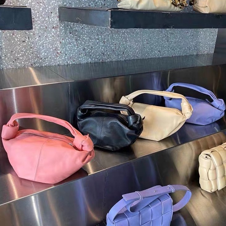 Tas mini Bottega Veneta / BV 100% asli, tersedia dalam banyak warna.